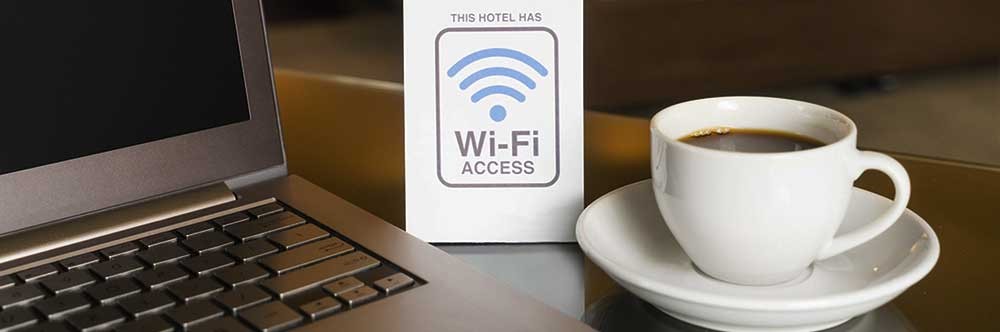 دسترسی بی‌سیم در هتل‌ها چگونه است و چه مزایایی دارد
